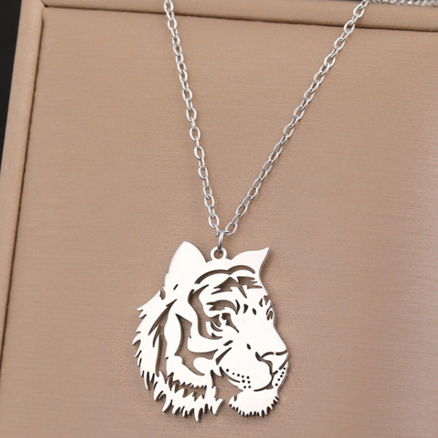 Tiger pendant necklace for Men/ Waterproof, sweatproof and tarnish free/ UK shop - Free shipping