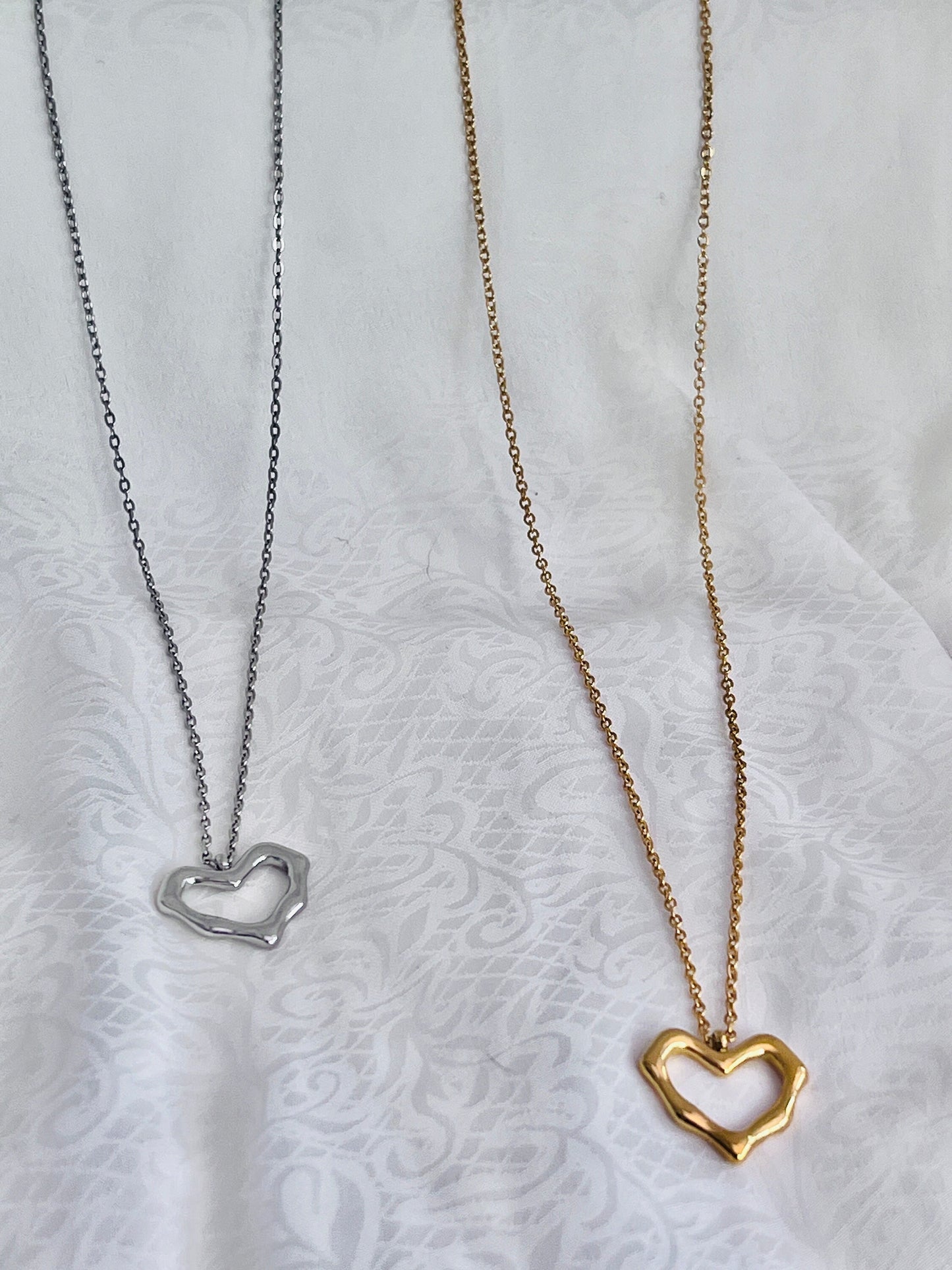 Gold Heart Pendant Necklace for her/Waterproof and tarnish free/Etsy UK shop - Free Shipping