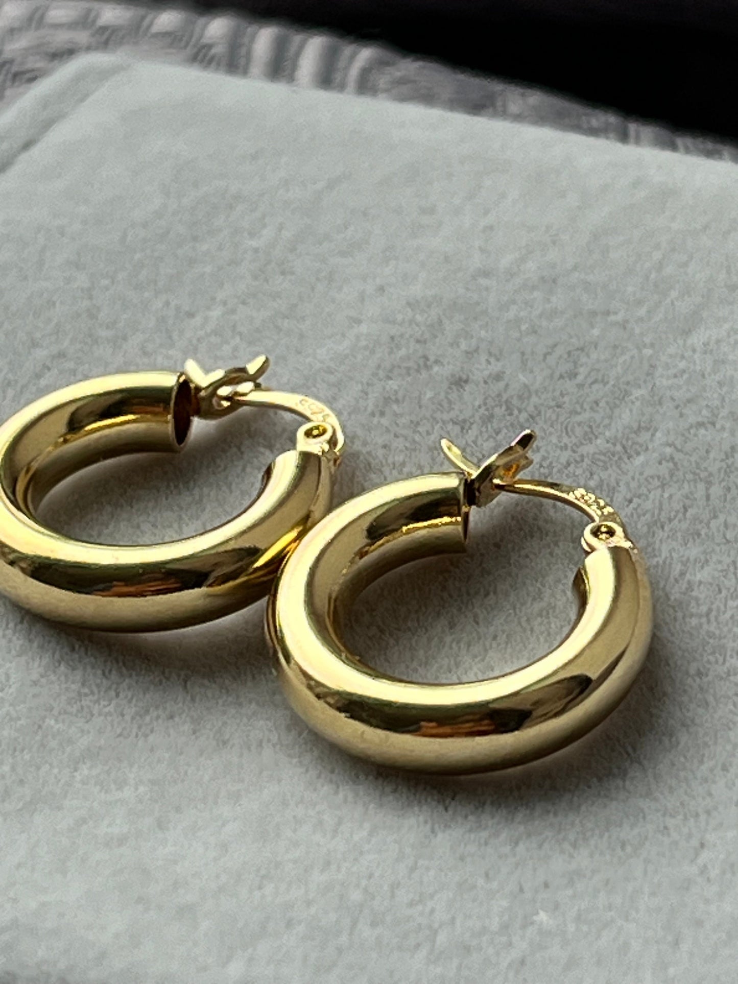 Gold Plated 20mm Hoops Earrings/ 100% waterproof and Tarnish Free/ Stainless Steel/UK shop - Free Shipping