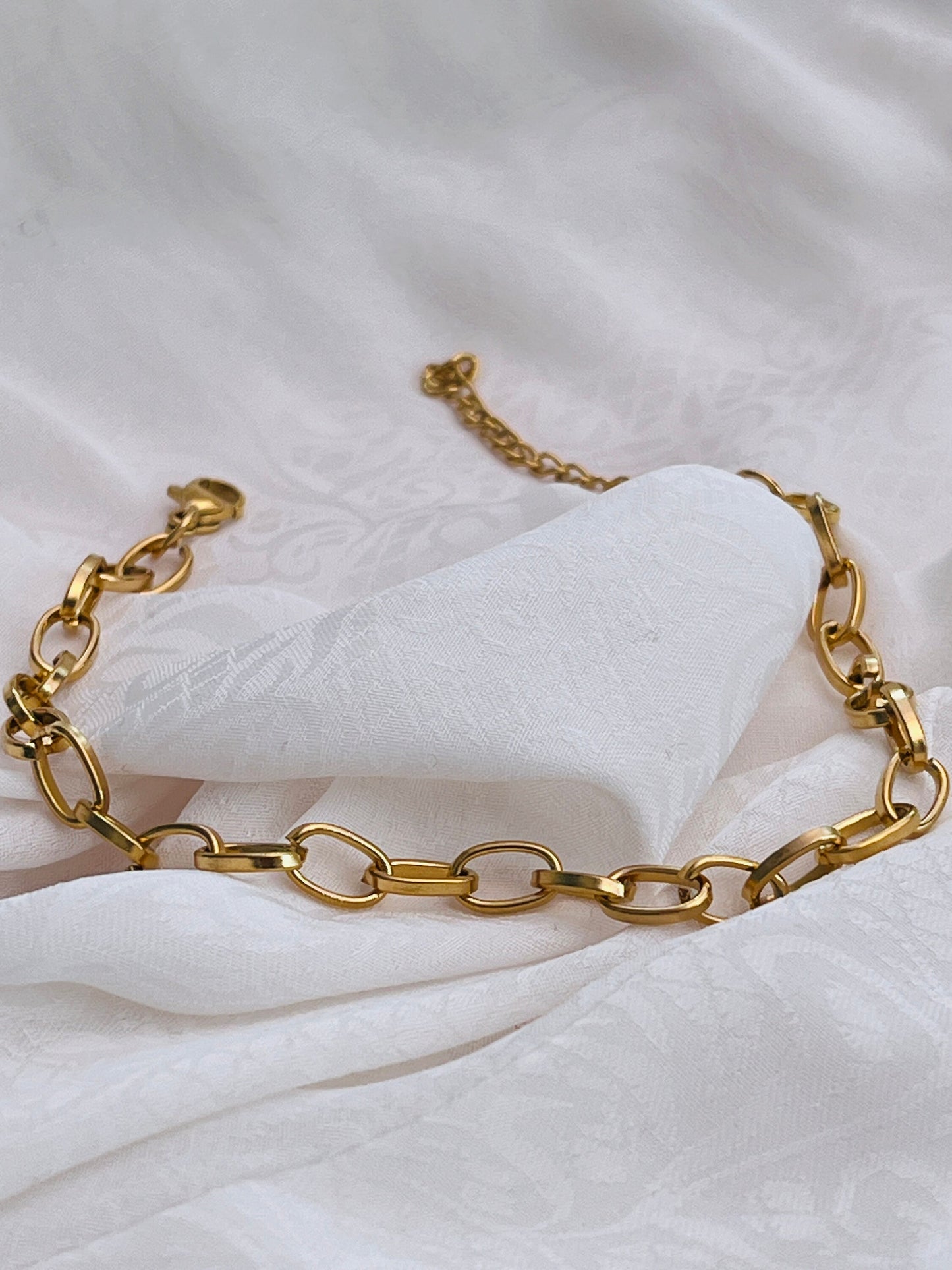 14K Gold Plated Bracelet, Dainty gold link bracelet gift for her, Waterproof and Tarnish Free/ Etsy UK shop - Free Shipping