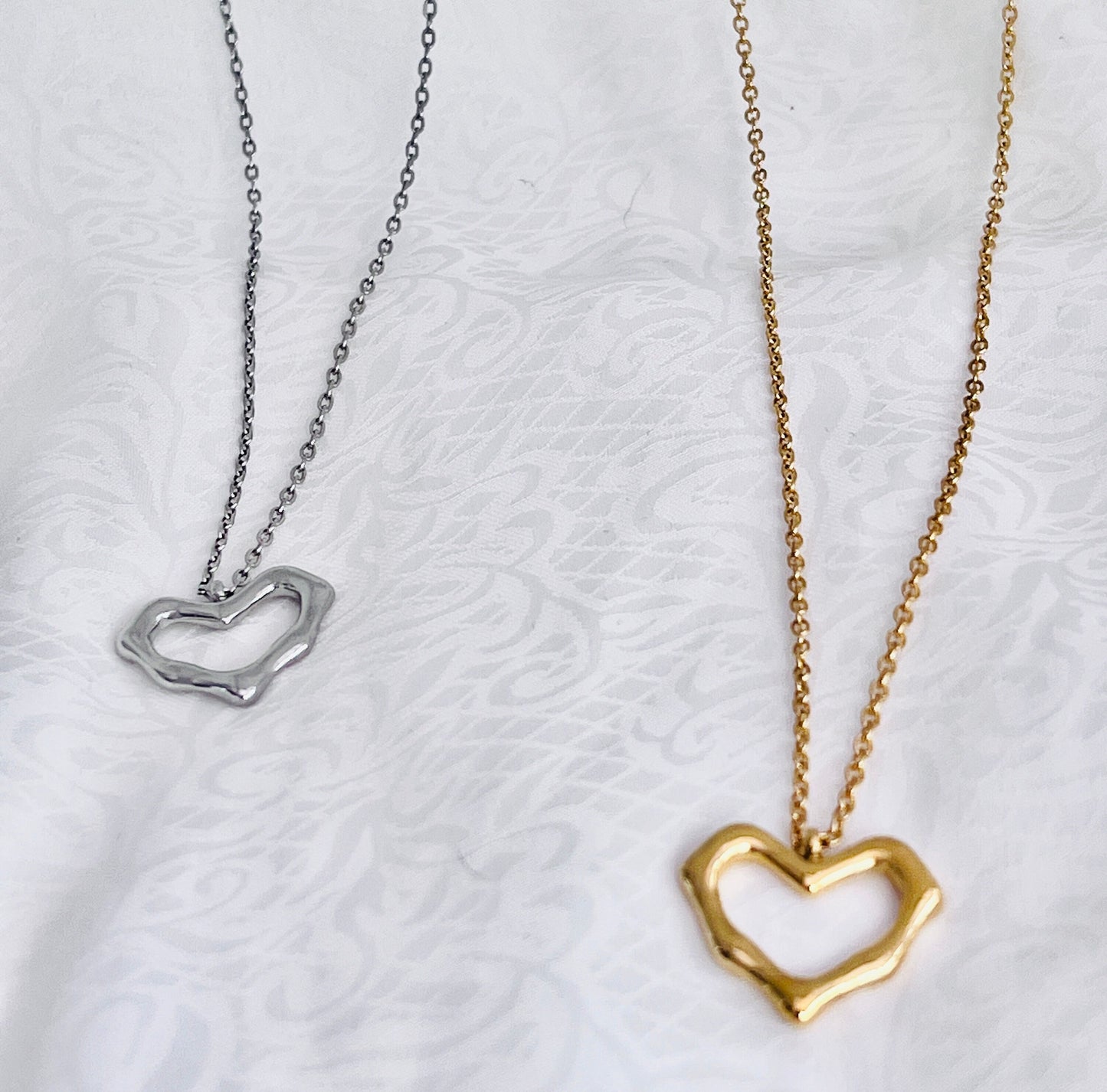 Gold Heart Pendant Necklace for her/Waterproof and tarnish free/Etsy UK shop - Free Shipping